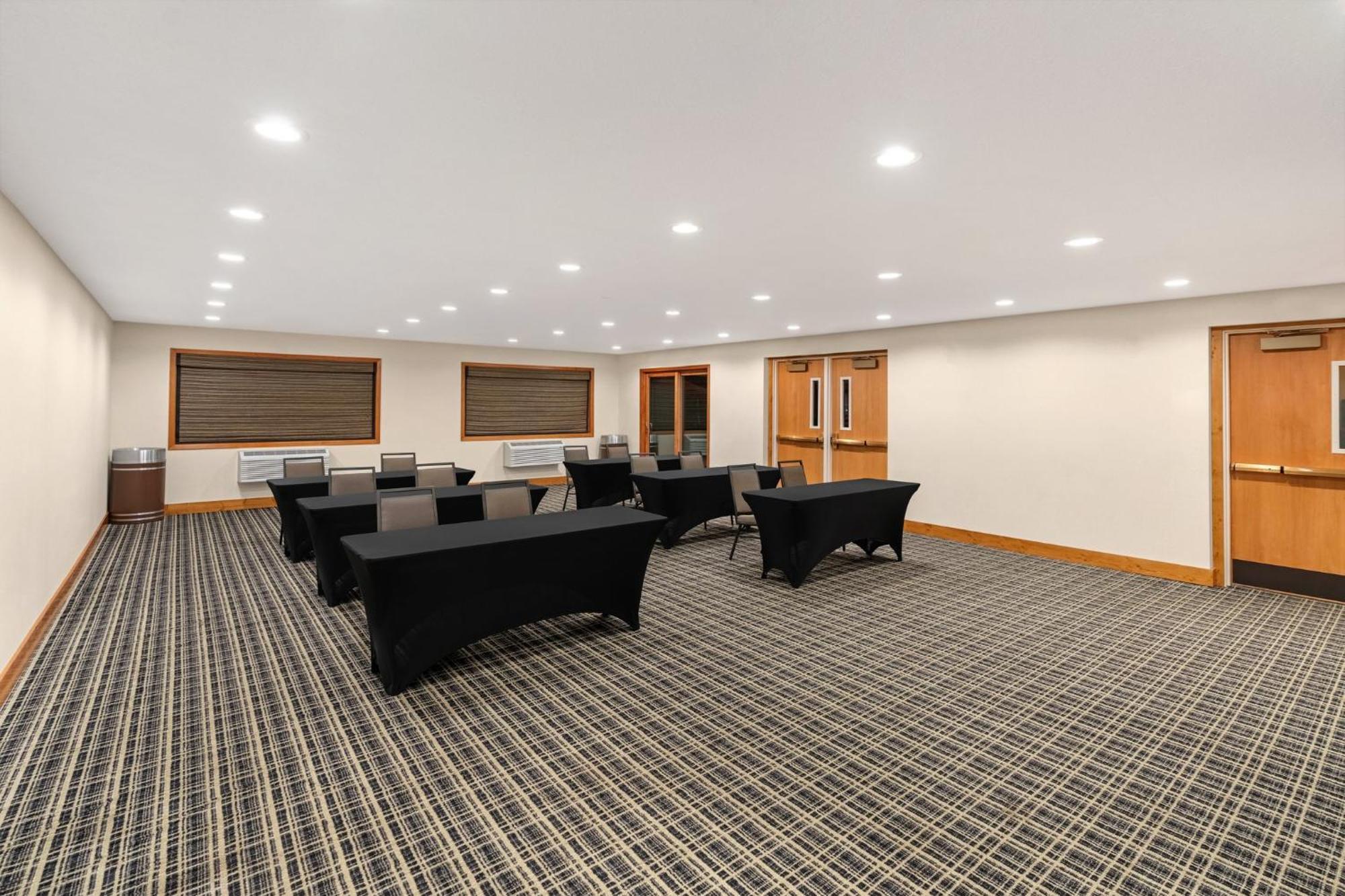 Holiday Inn Express & Suites Hayward By Ihg Kültér fotó