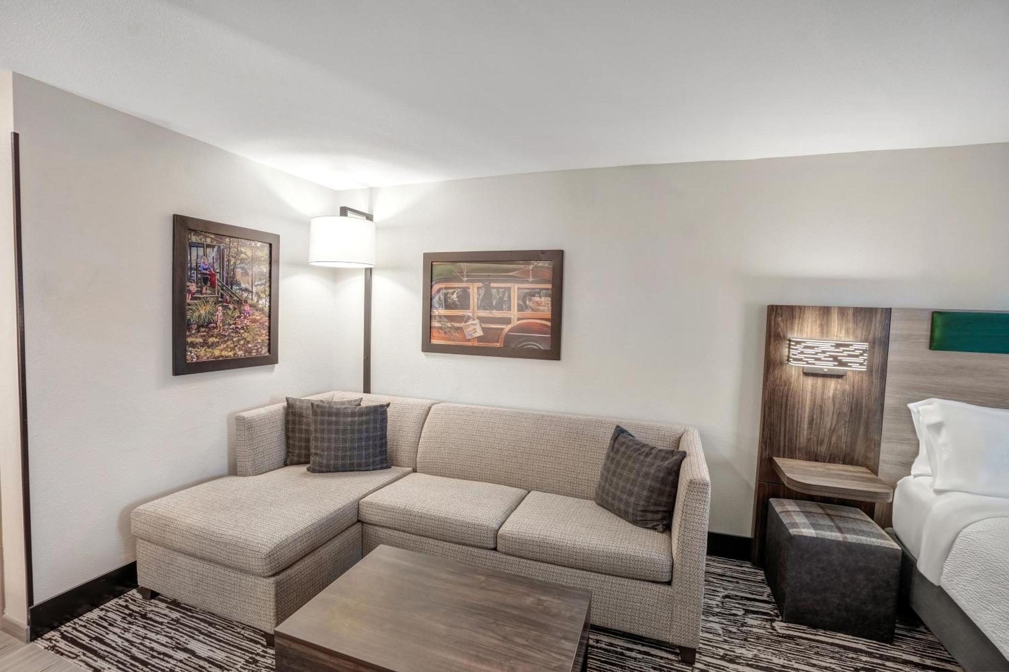 Holiday Inn Express & Suites Hayward By Ihg Kültér fotó